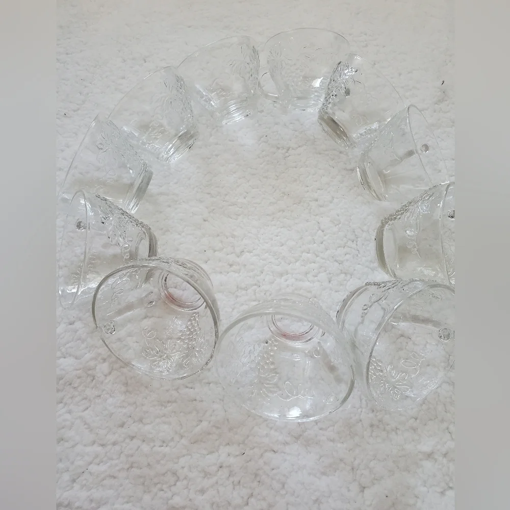 VINTAGE ANCHOR HOCKING GRAPE VINE 12 PC PUNCH BOWL_CUPS‎ BEVERAGE SERVICE SET.